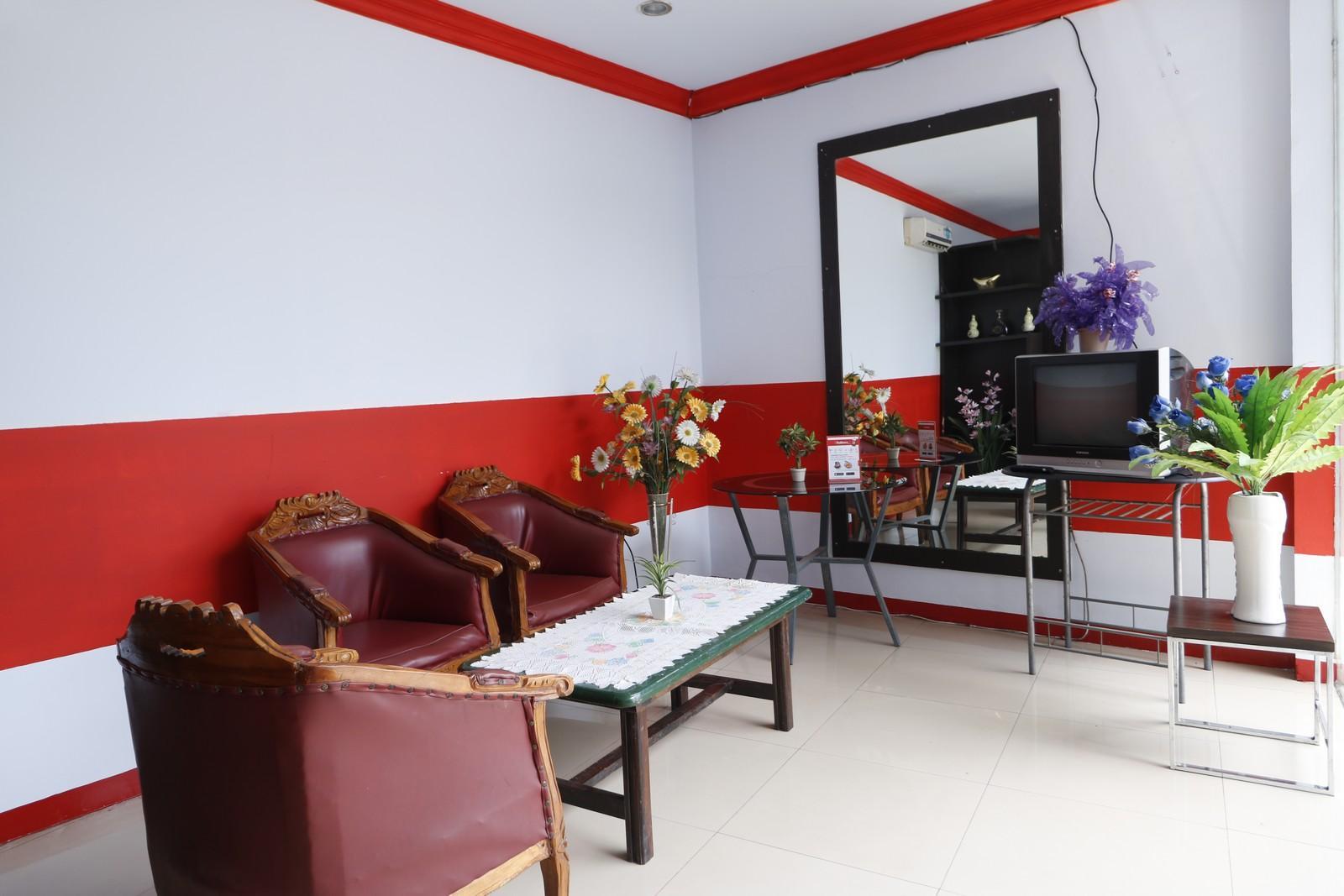 Reddoorz Plus @ Samratulangi Manado Luaran gambar