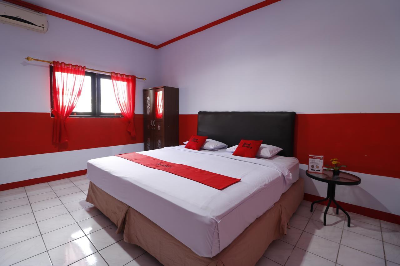 Reddoorz Plus @ Samratulangi Manado Luaran gambar