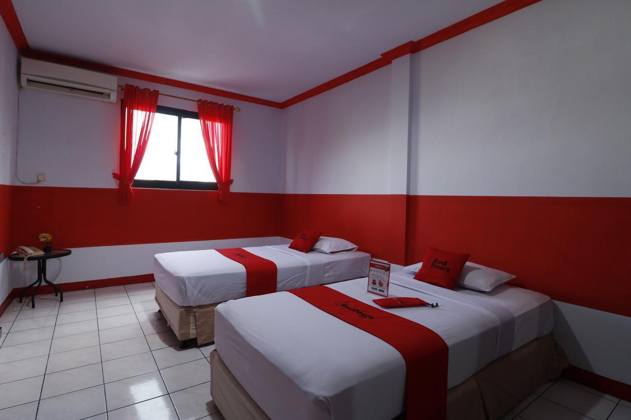 Reddoorz Plus @ Samratulangi Manado Luaran gambar