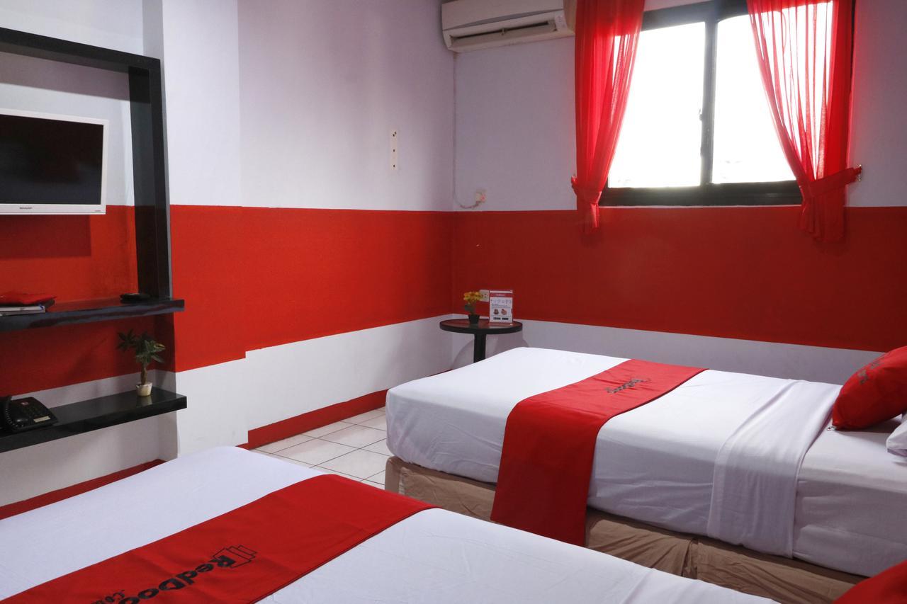 Reddoorz Plus @ Samratulangi Manado Luaran gambar
